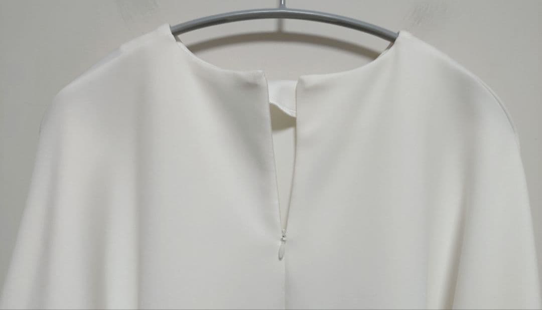 リヴドロワ　RIVE DROITE　　ダンボールポンチョプルオーバー　フリー