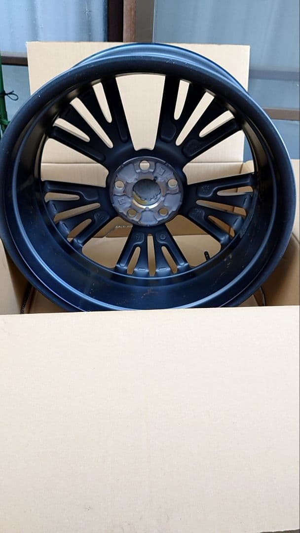 新型プリウスZグレード純正アルミホイール4本