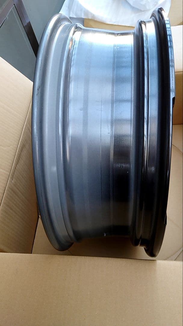 新型プリウスZグレード純正アルミホイール4本