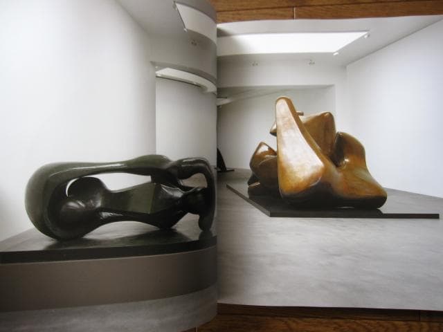 Late Large Forms　Henry Moore　ヘンリー・ムーア