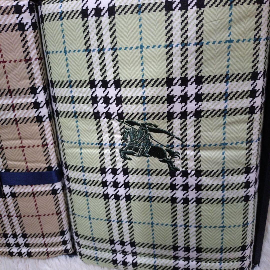 ✩未使用・BURBERRY 羽毛肌掛けふとん ダウンケット 2枚セット✩