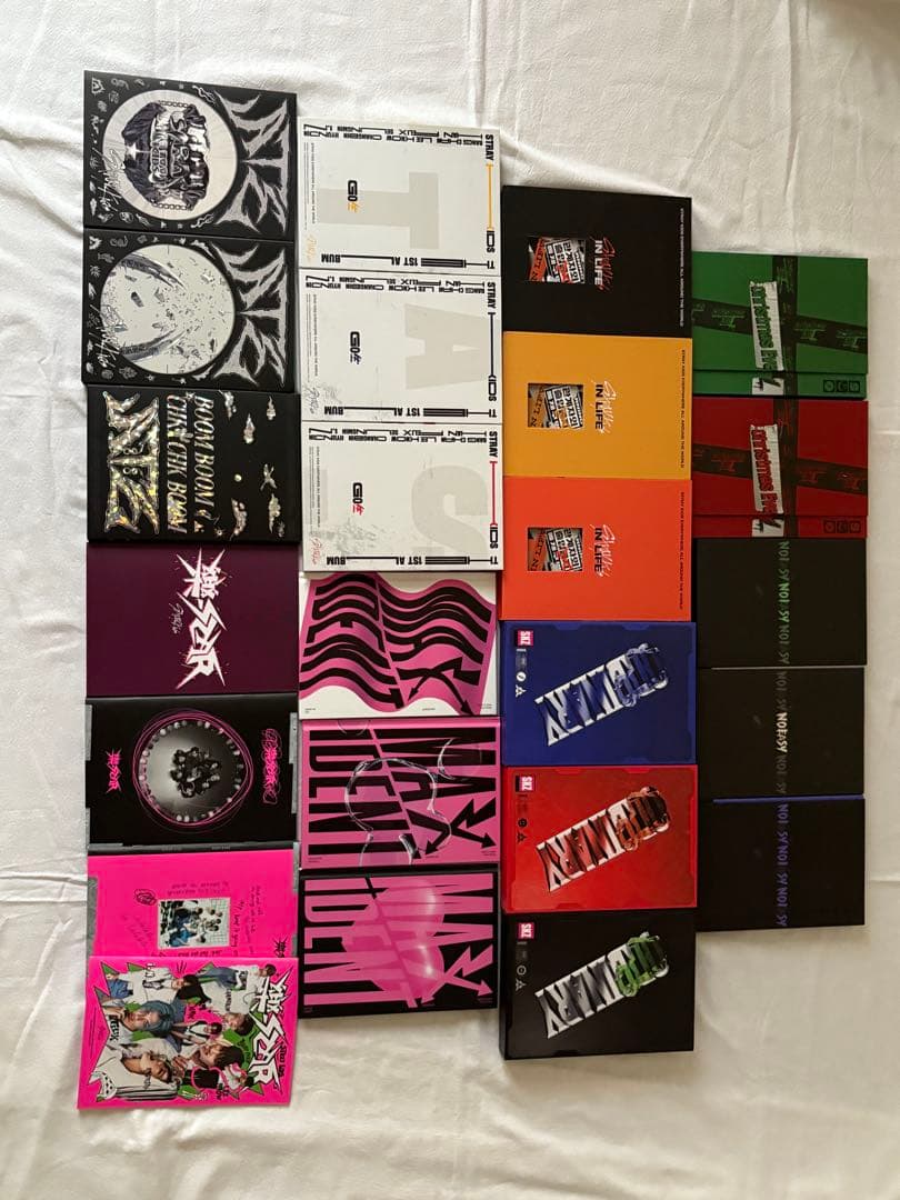 Stray Kids CD アルバム　DVD ジソン　リノ　うちわ　ハン　ペンラ