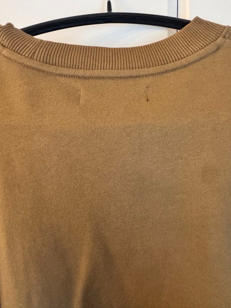 FRED PERRY ワンポイントロゴ刺繍 クルーネックスウェット　キャメルM