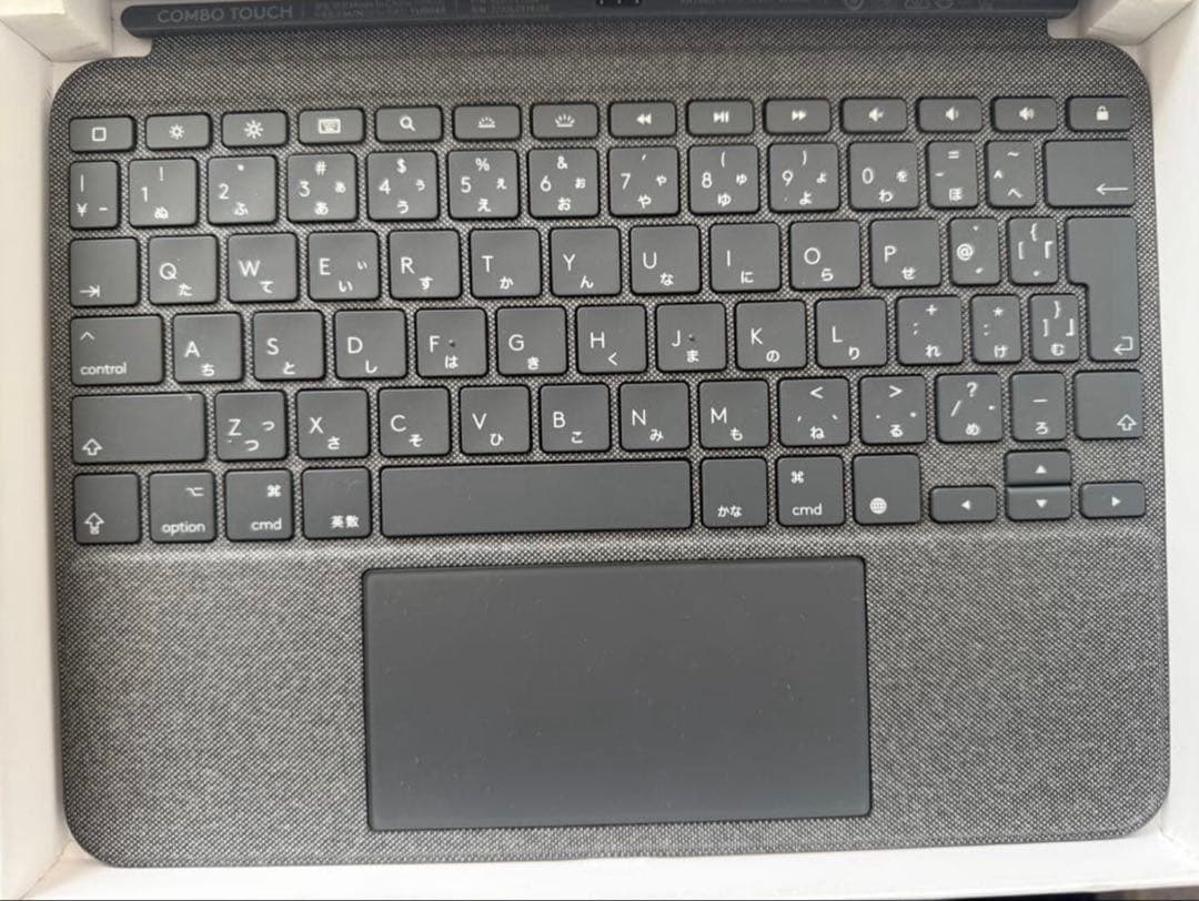 べ*る様 iPad Air (第4世代) + Logicool Combo To