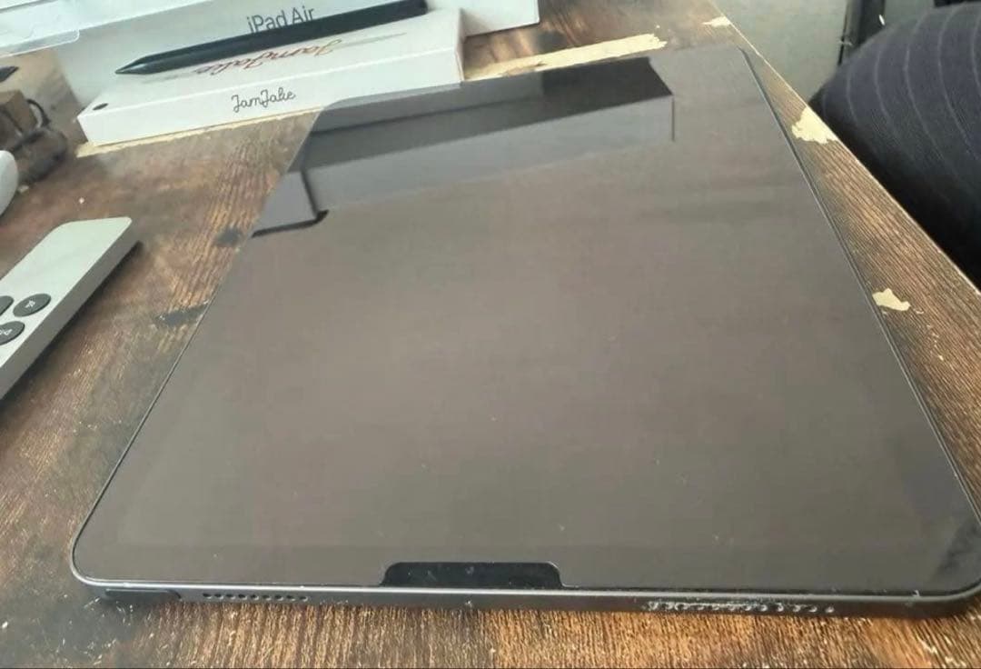 べ*る様 iPad Air (第4世代) + Logicool Combo To