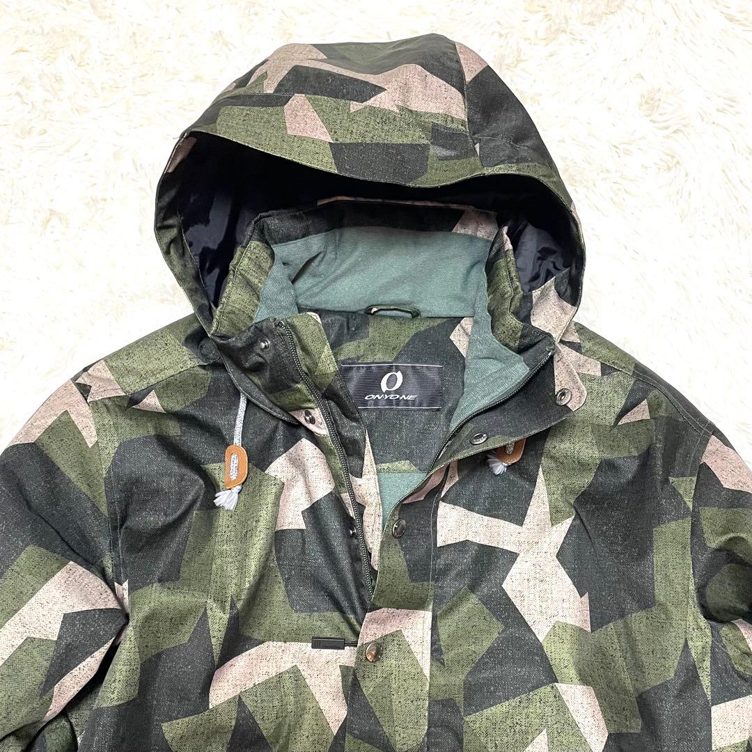 【美品】 オンヨネ 迷彩スキーウェア 上下 中綿 メンズ 2L 180cm