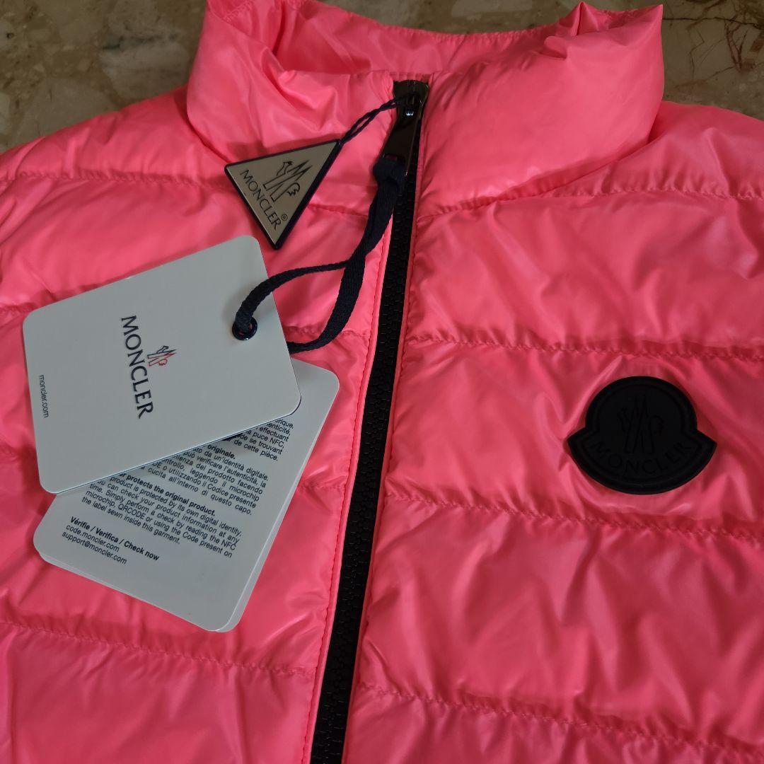 新品 未使用★モンクレール キッズ 14A ダウン ベスト ピンク
