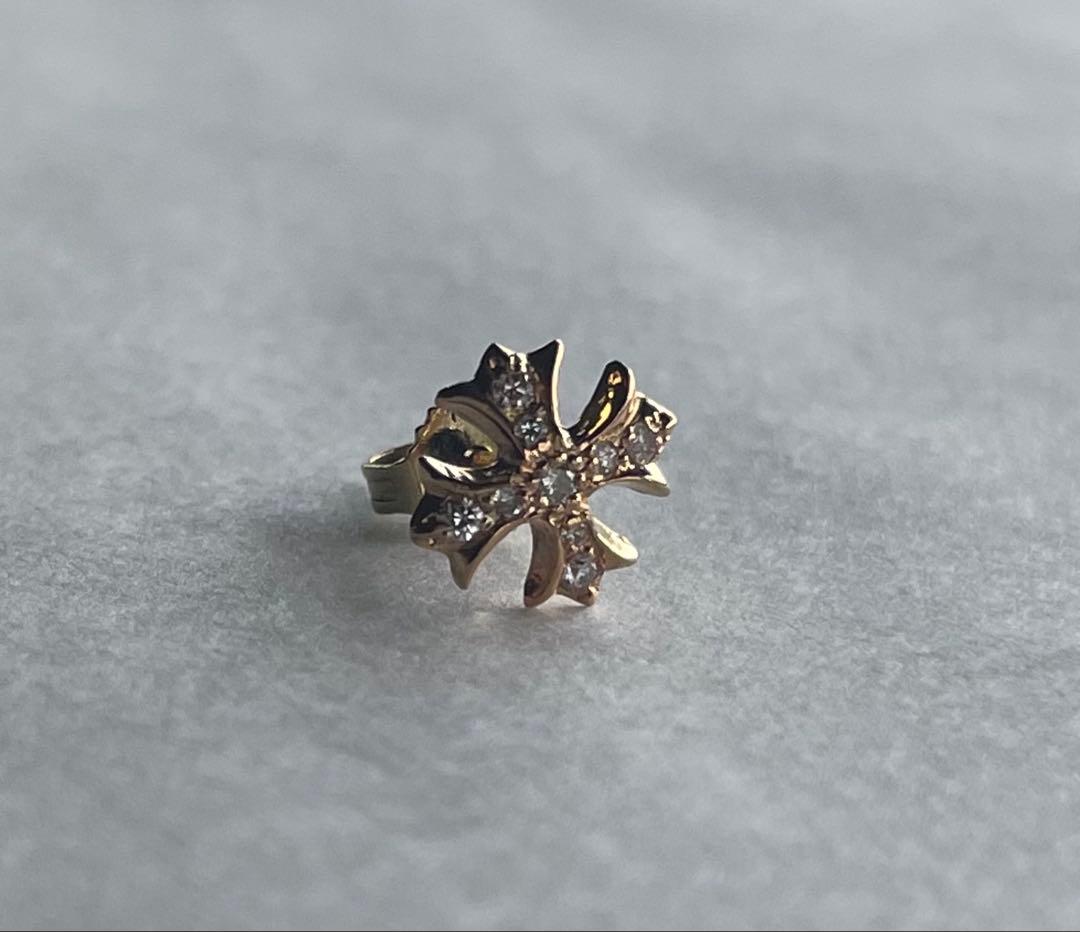 22k 9Pダイヤ クロス プラススタッドピアス 22金 パヴェダイヤ