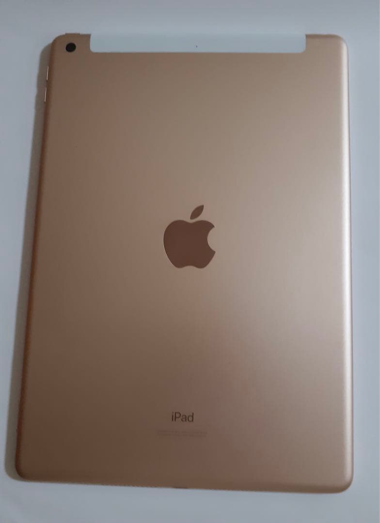 iPad 8 第八世代 32GB Wi-Fi + cellular ゴールド