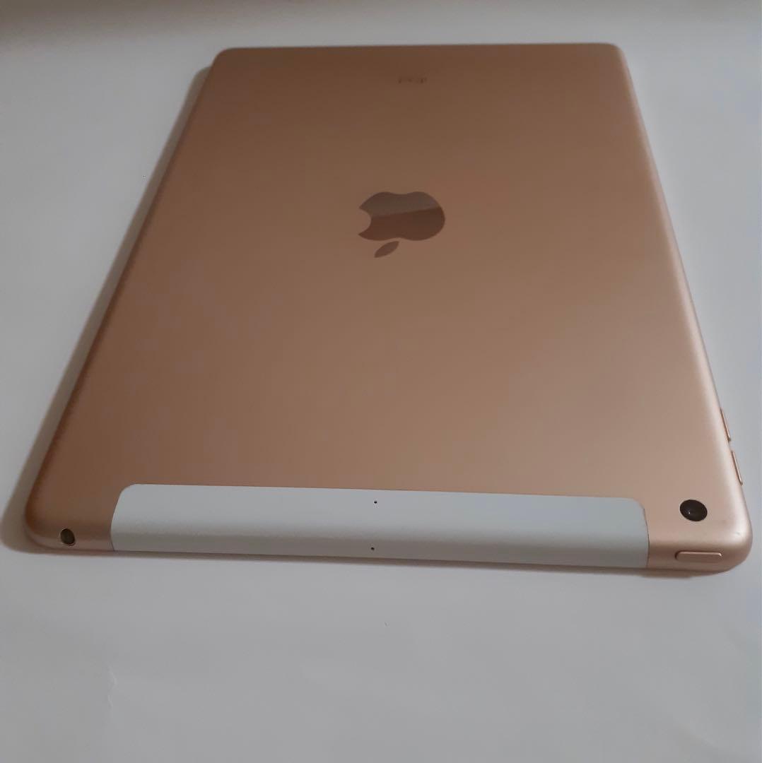 iPad 8 第八世代 32GB Wi-Fi + cellular ゴールド