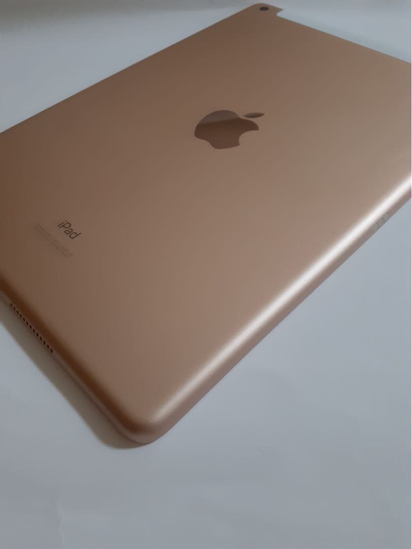 iPad 8 第八世代 32GB Wi-Fi + cellular ゴールド