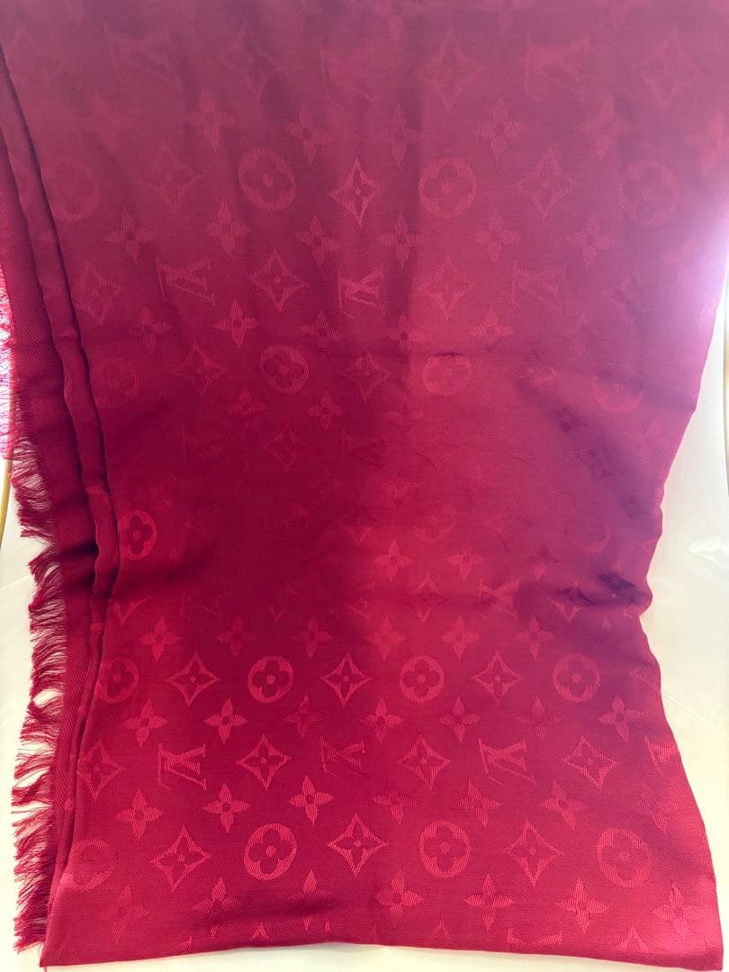 LOUIS VUITTON ルイ•ヴィトン　大判ストール