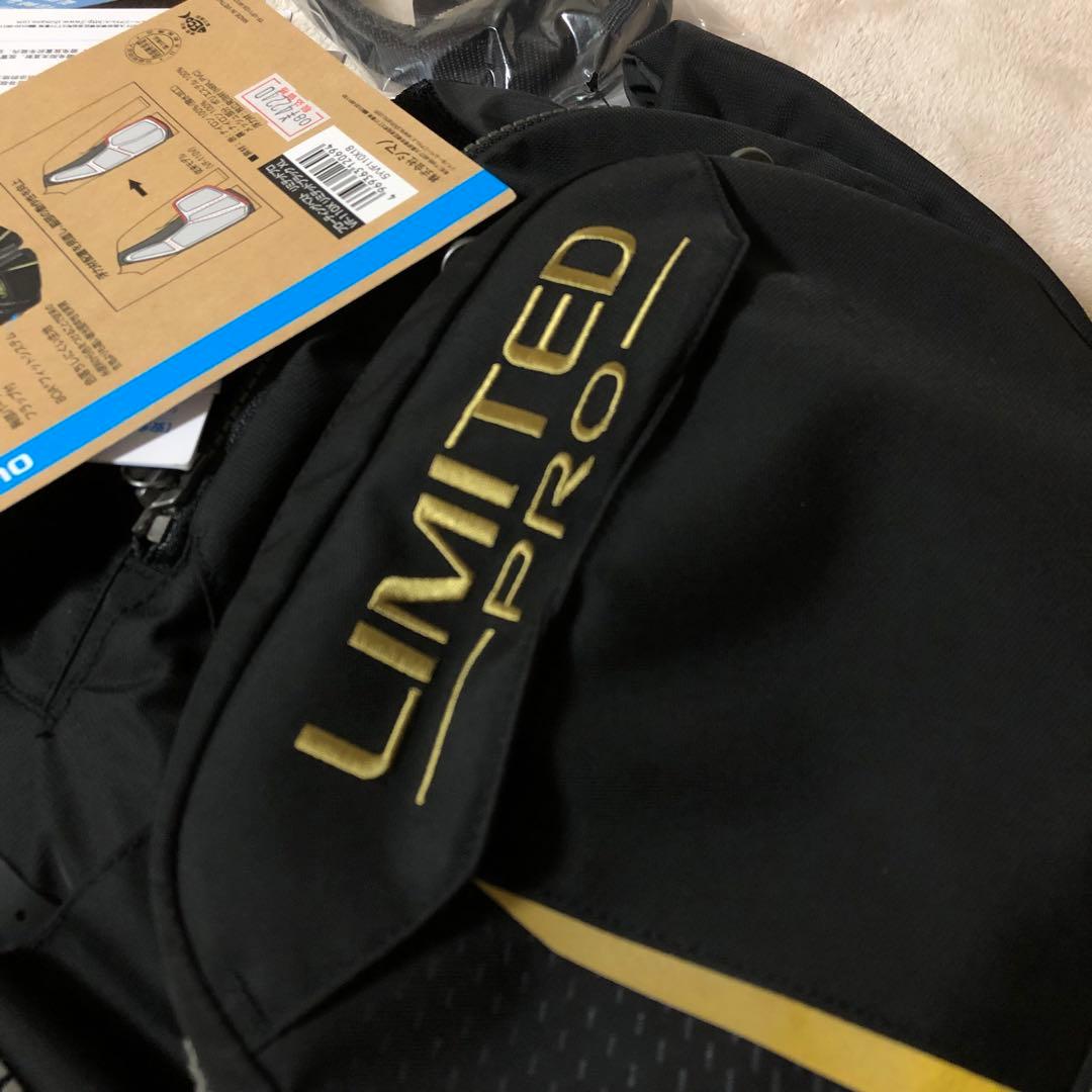 ★海野男★新品未使用　シマノ　フローティングベストLP ブラック