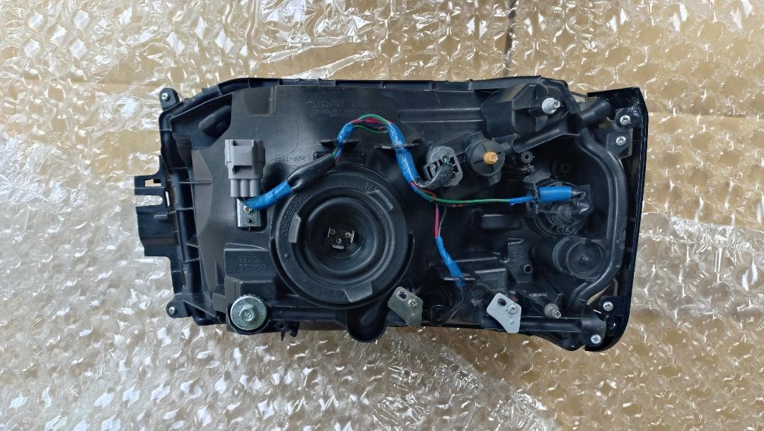 ミニキャブ　U61　U62　クリッパー　U71　U72　ヘッドライト　左　美品