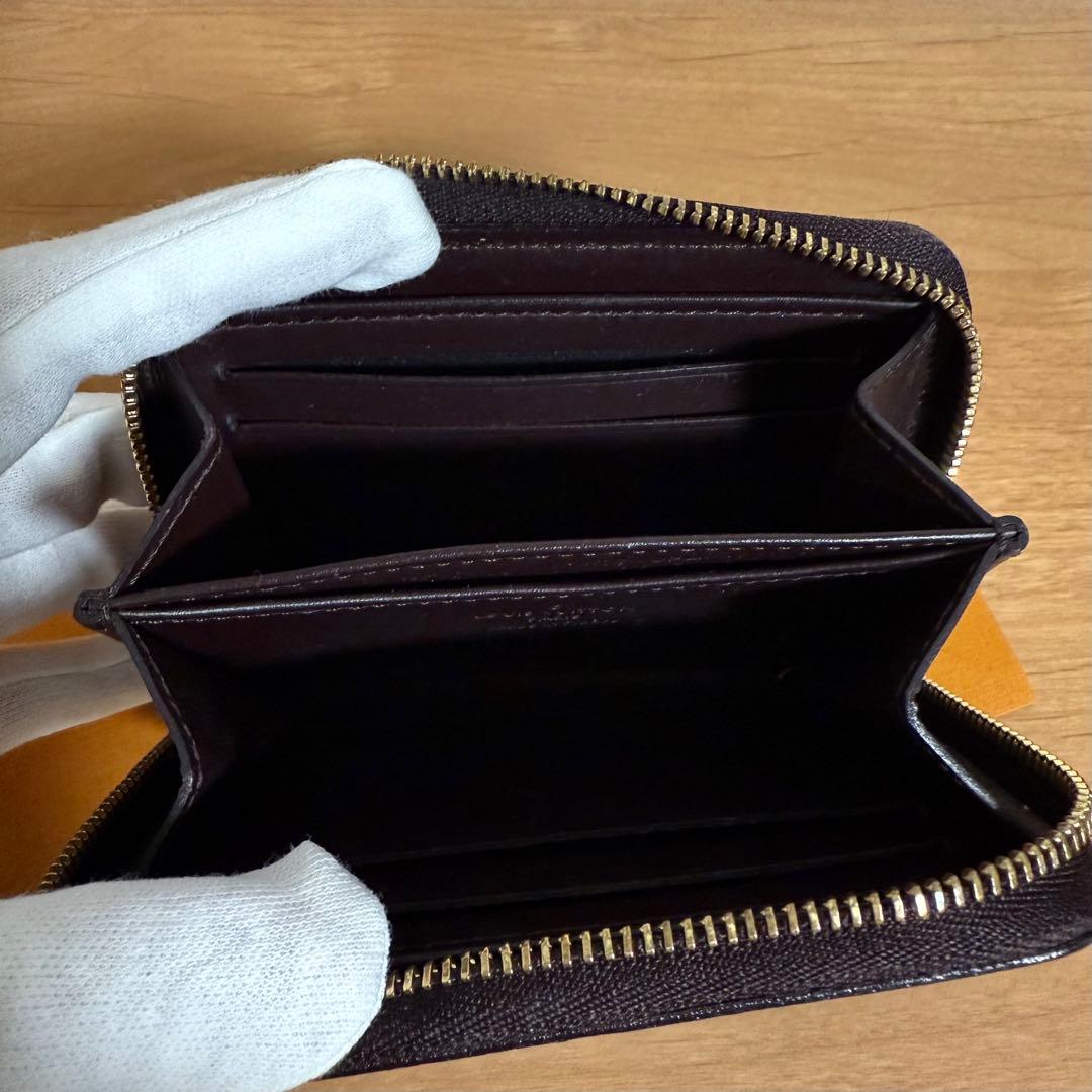 LOUIS VUITTON ヴェルニ ジッピーパース アマラント