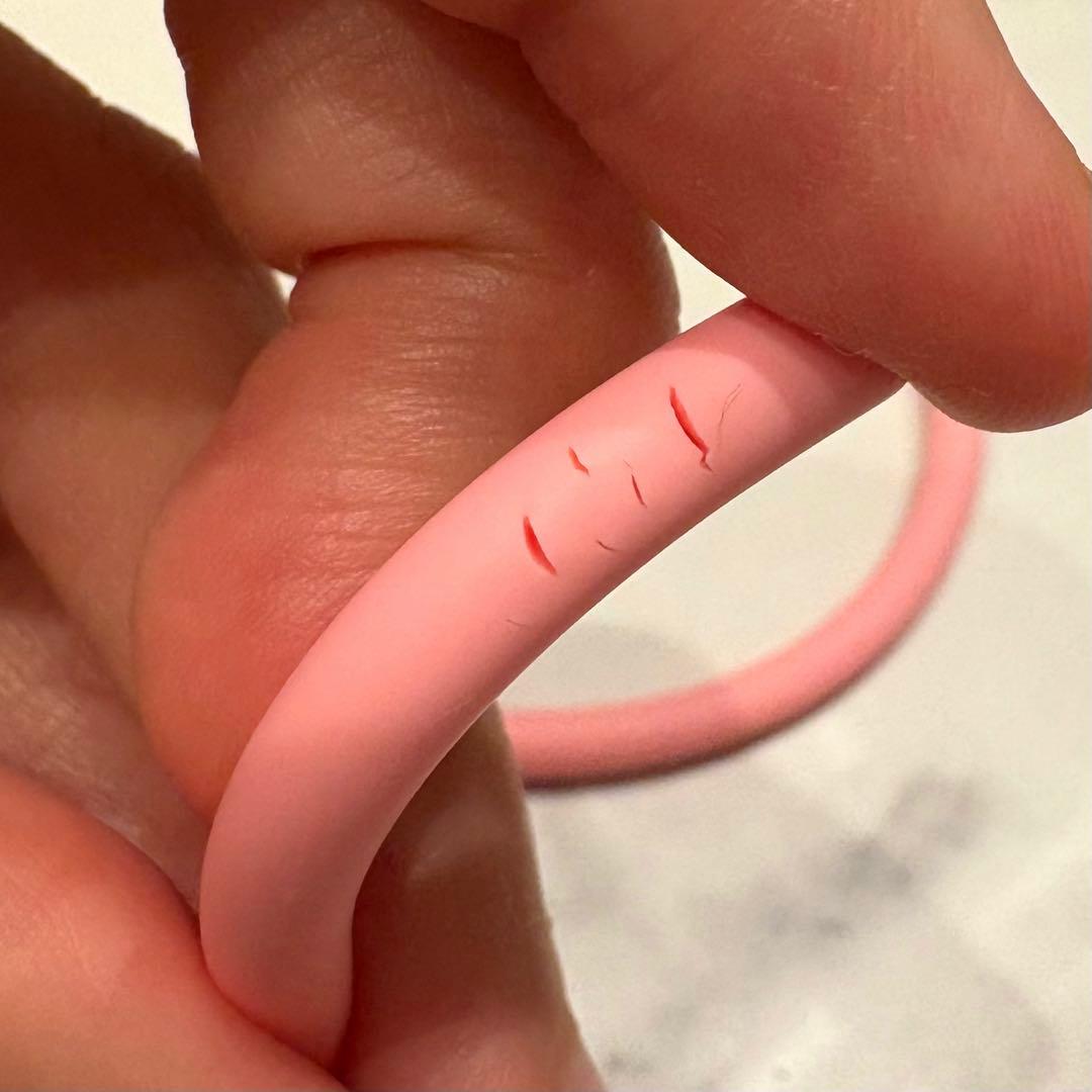 【美品】ボッテガヴェネタ　ストラップ　iPhone14pro max 携帯ケース