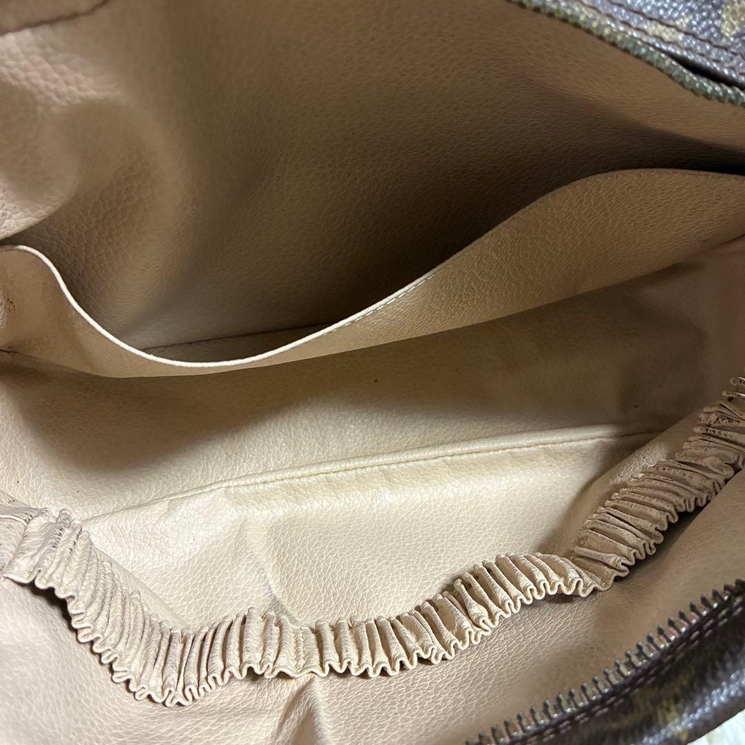 【美品】ルイヴィトン モノグラム トゥルース トワレット28 クラッチバッグ