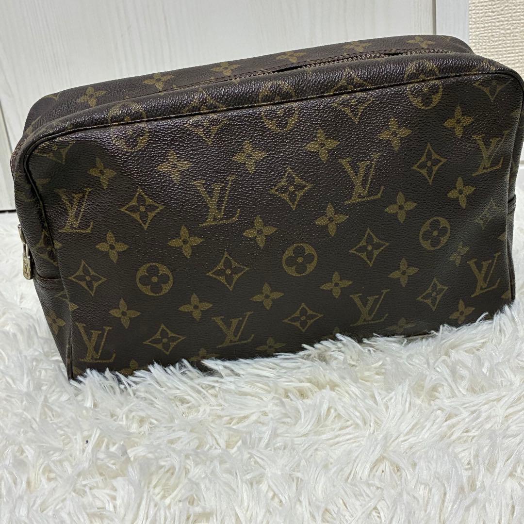 【美品】ルイヴィトン モノグラム トゥルース トワレット28 クラッチバッグ