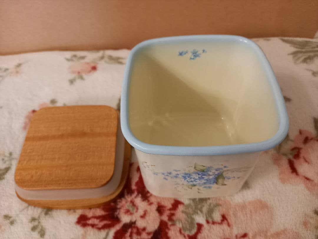 イマン　中古　クラリス　ホーロー　四角