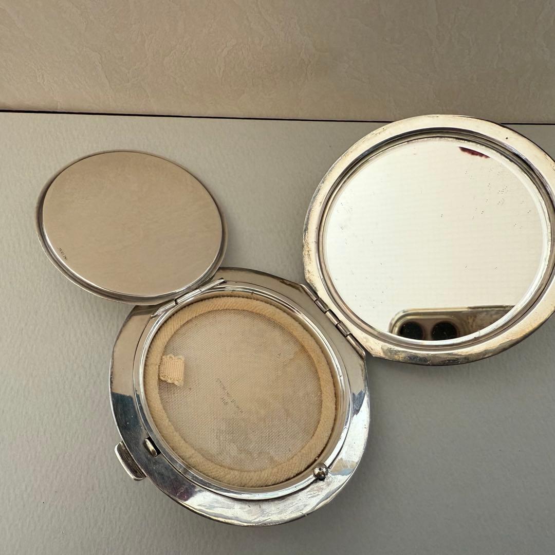 アンティーク純銀950コンパクトケース総唐草彫り内蓋付き豪華な作り90g超美品