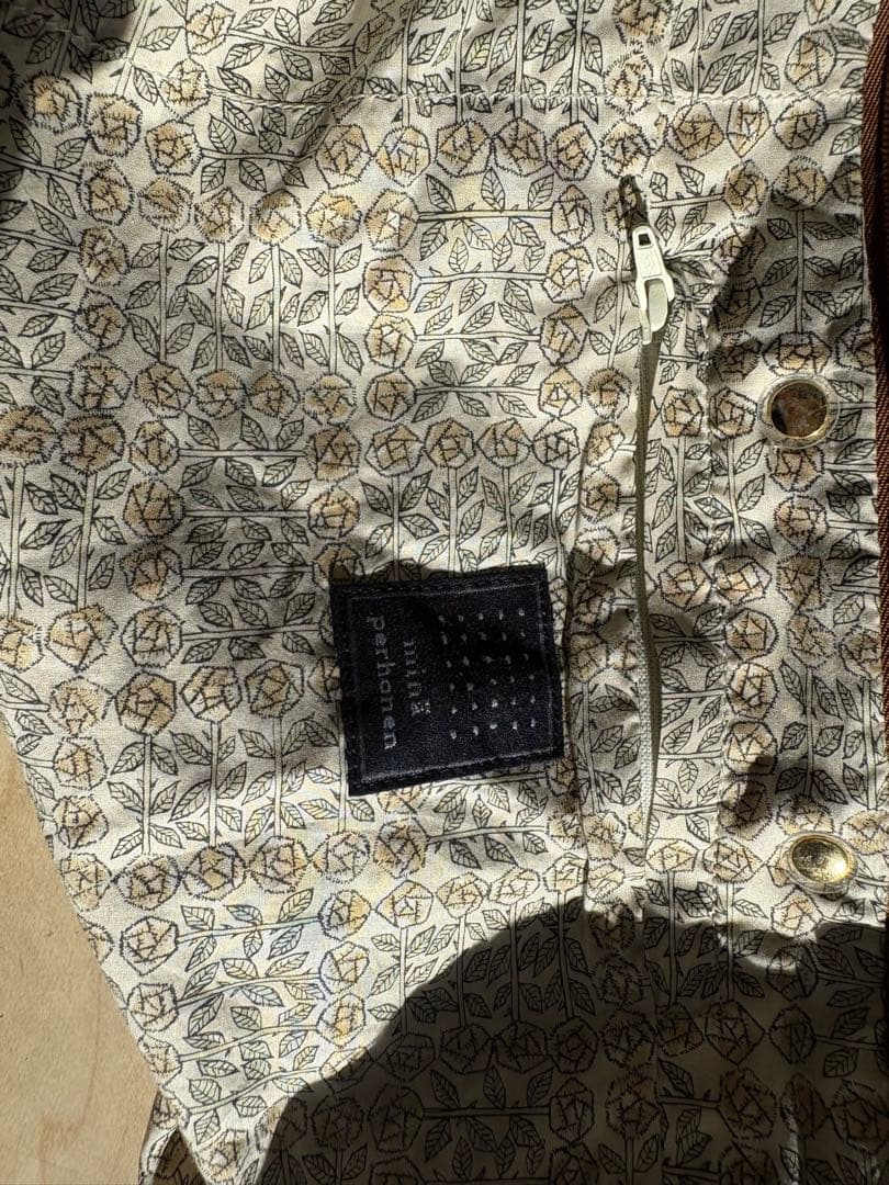 ミナペルホネンピザバッグ中