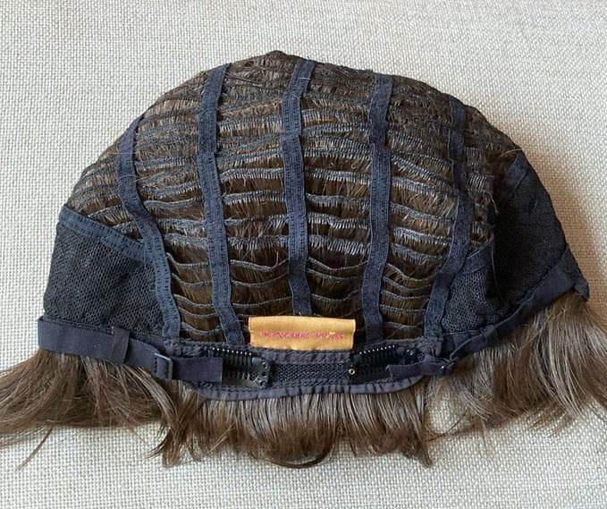 銀座サロン　KAZUE WIG　人毛MIX　フェミニンショート　ダークブラウン