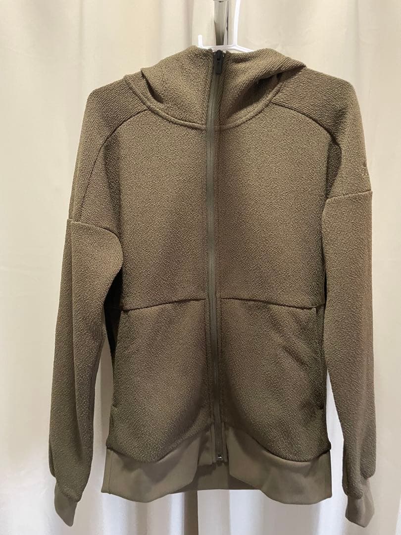 アディダス　ジャージ　上下セット　新品未使用