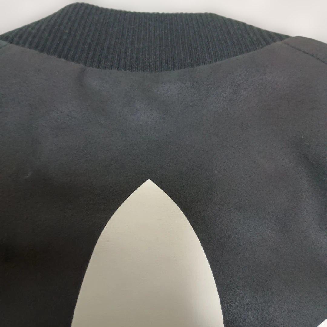 アディダス　トラックジャケットレザー　羊革ラムレザー　アディカラー