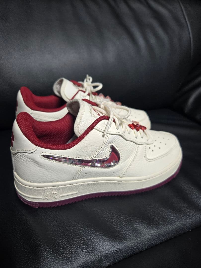 【MOW様】ナイキ ウィメンズ エアフォース1 ロー \"バレンタインデー\"