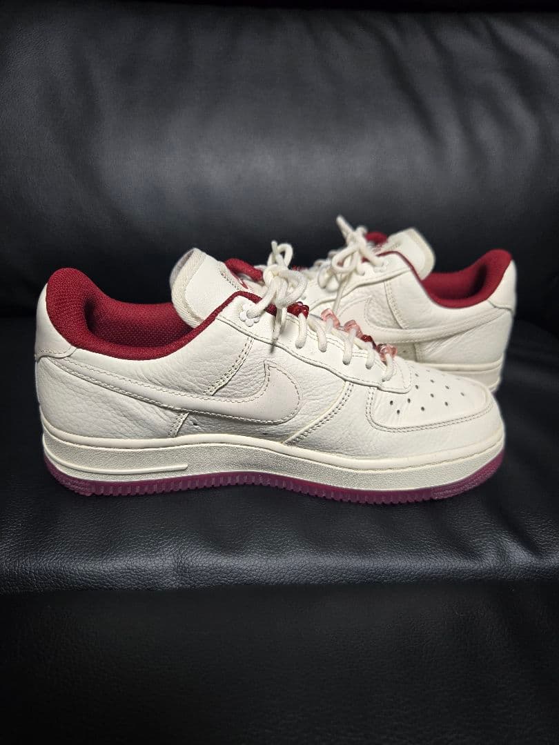 【MOW様】ナイキ ウィメンズ エアフォース1 ロー \"バレンタインデー\"