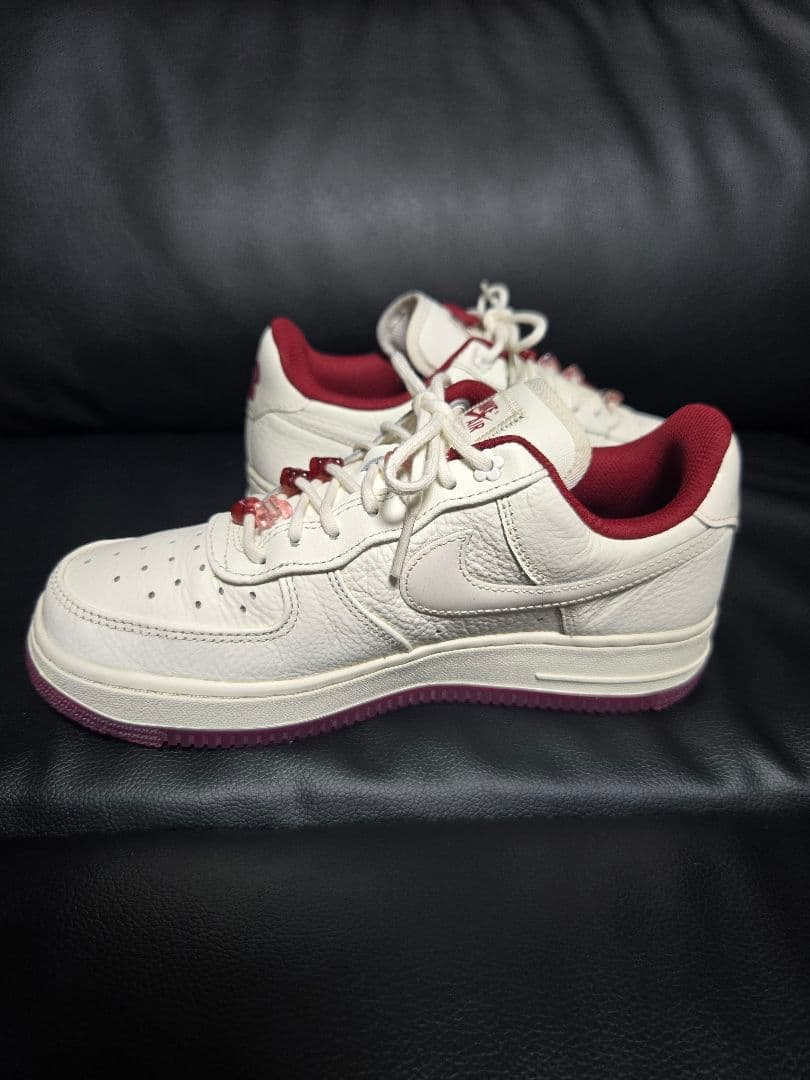 【MOW様】ナイキ ウィメンズ エアフォース1 ロー \"バレンタインデー\"