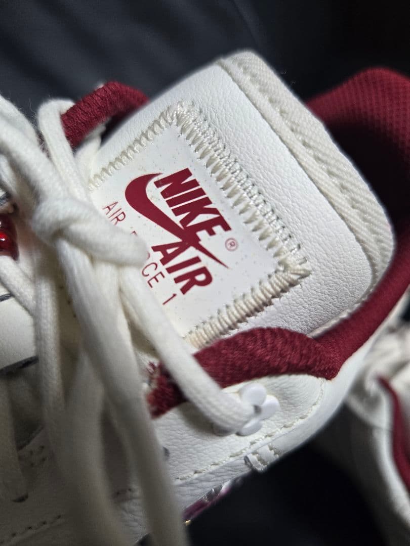 【MOW様】ナイキ ウィメンズ エアフォース1 ロー \"バレンタインデー\"