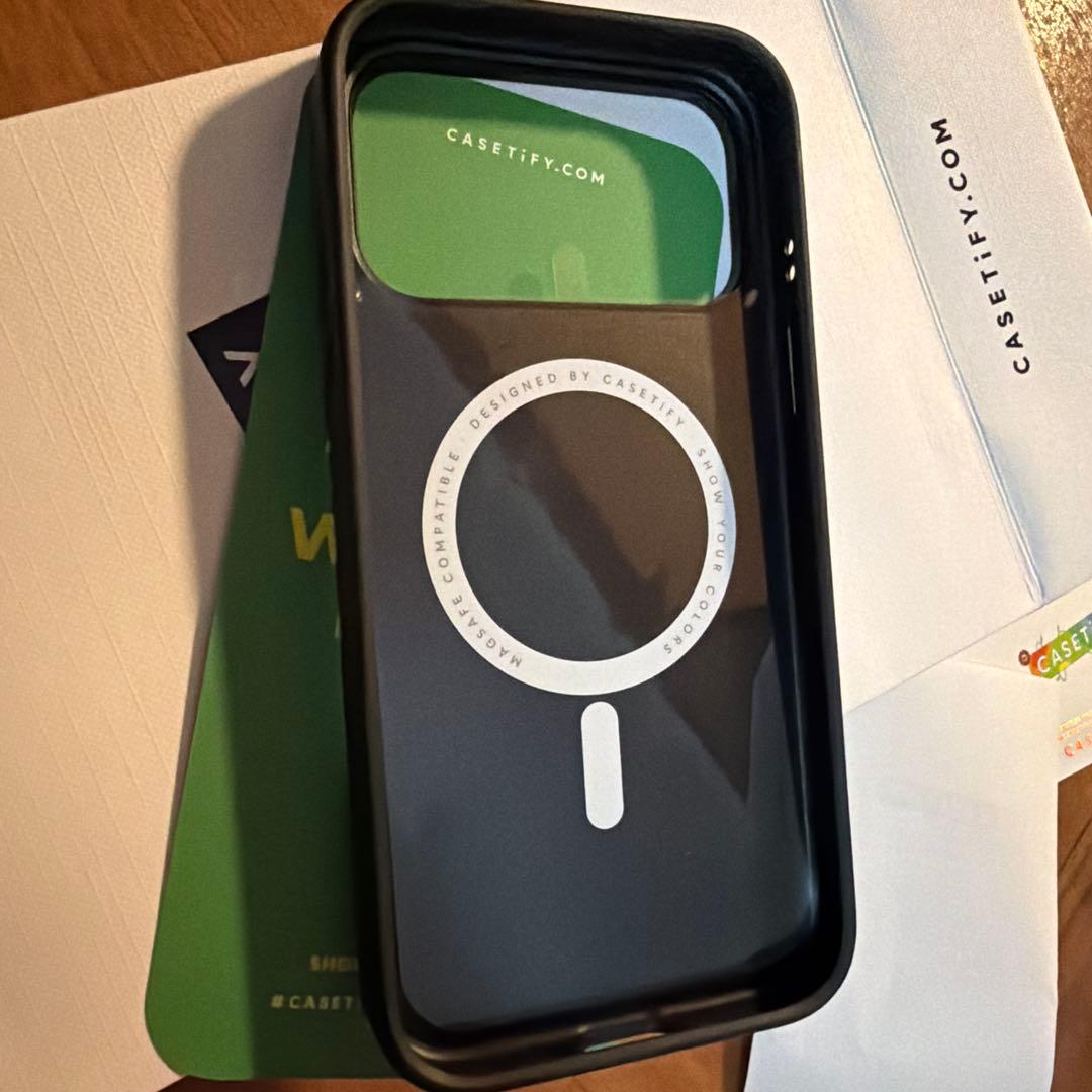 CASETiFY iPhone17Pro Max ケース村上隆