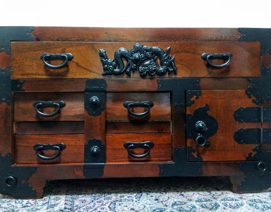 【蔵出し】アンティーク　車箪笥　からくり箪笥　ローチェスト　時代箪笥