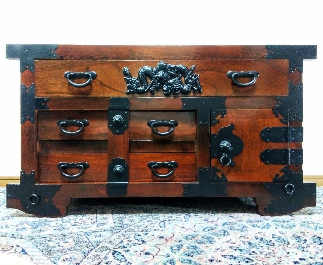 【蔵出し】アンティーク　車箪笥　からくり箪笥　ローチェスト　時代箪笥