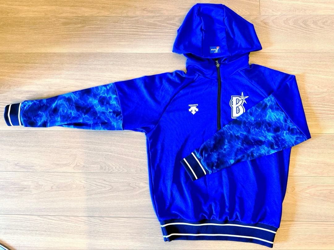 【最終値下げ！！ほぼ未使用】ベイスターズ　プラクティスフーディ