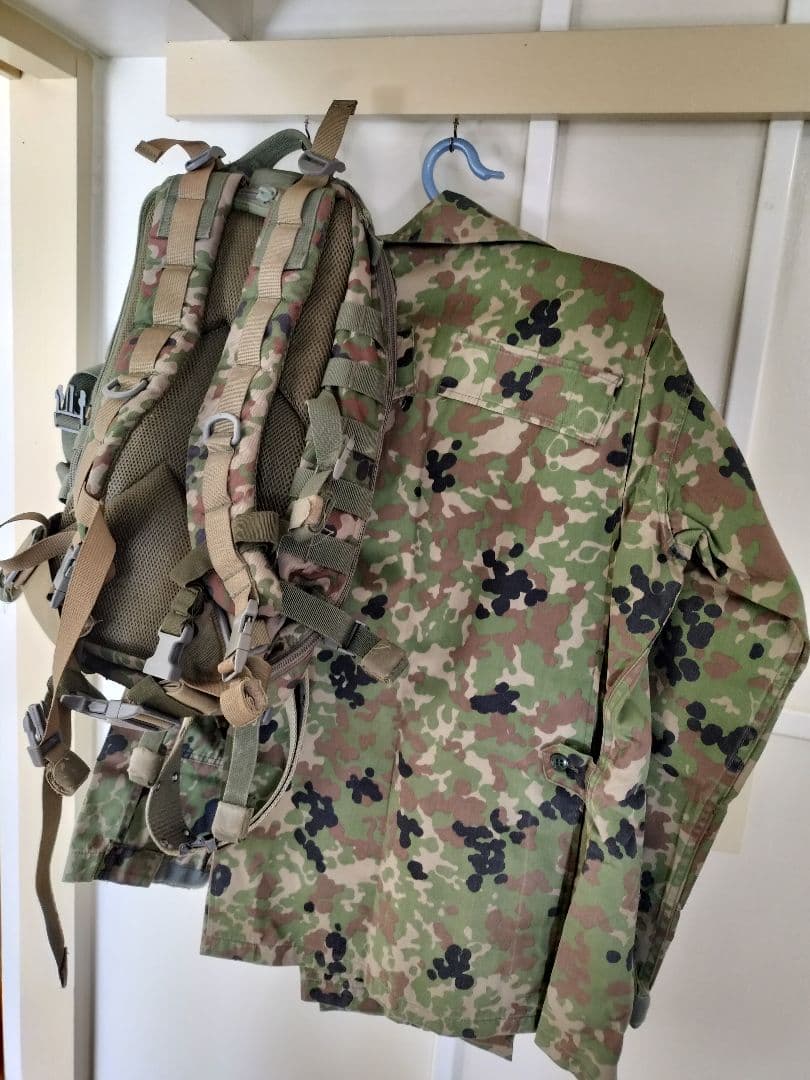 【専用】自衛隊迷彩服上下バックパック弾帯セット