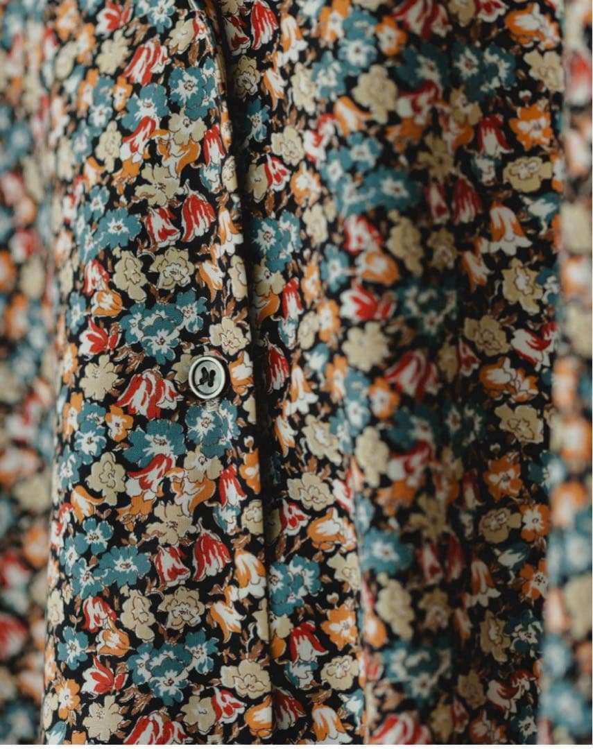 「北欧、暮らしの道具店」リバティプリントのティアードワンピース/M