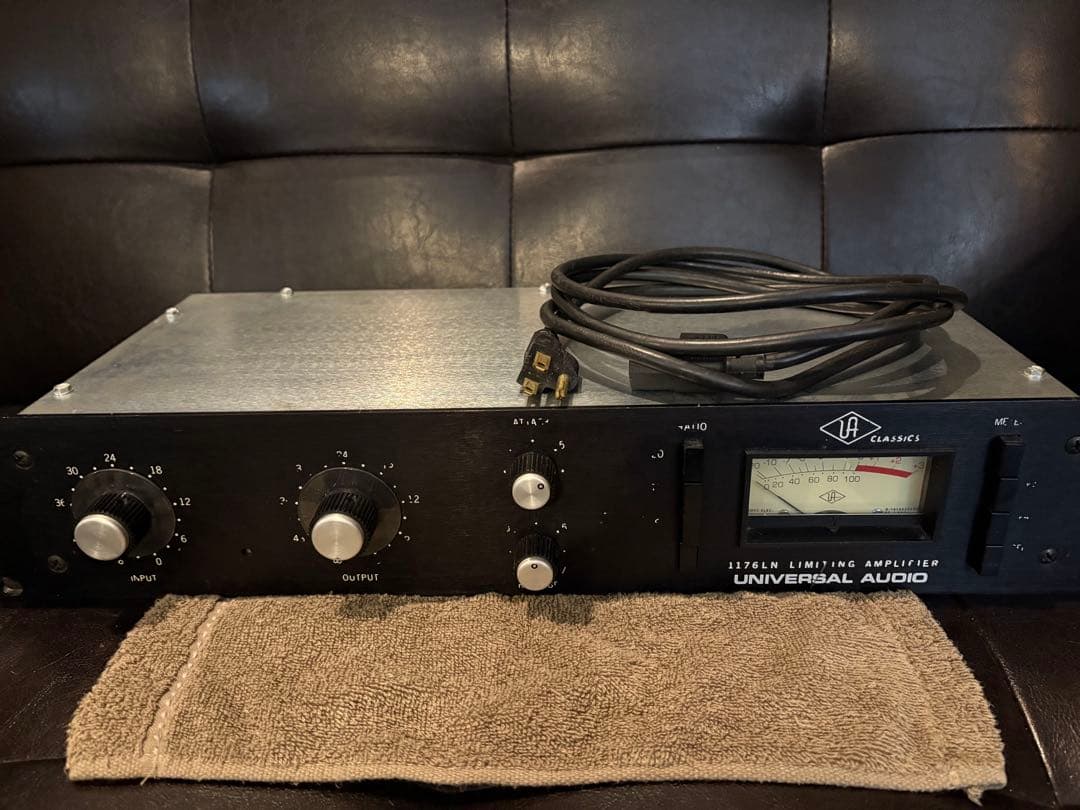 名器　UNIVERSAL AUDIO 1176LN コンプレッサー