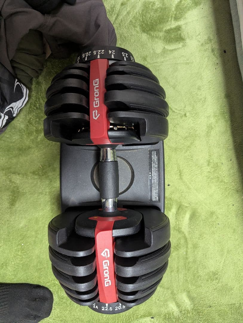 可変式ダンベル　最大片手24 kg