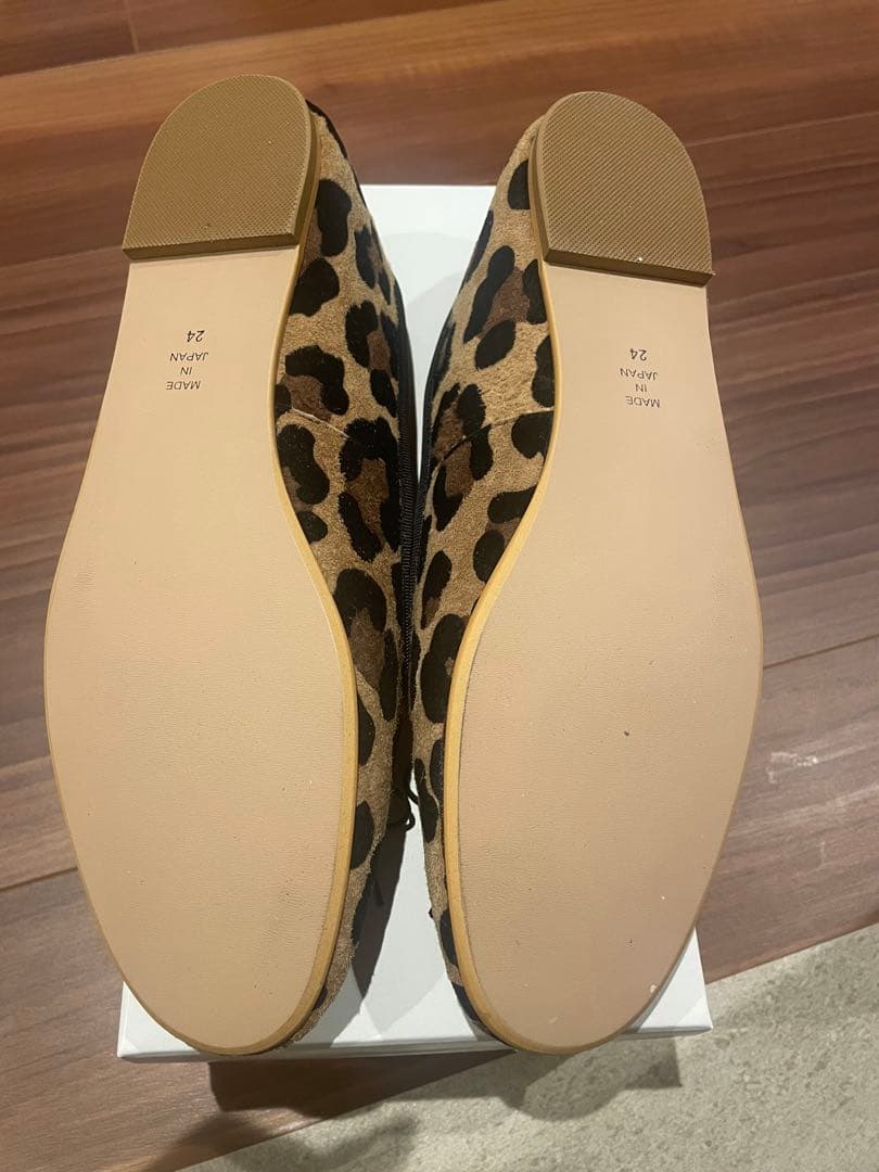 ヒョウ柄フラットシューズ　新品