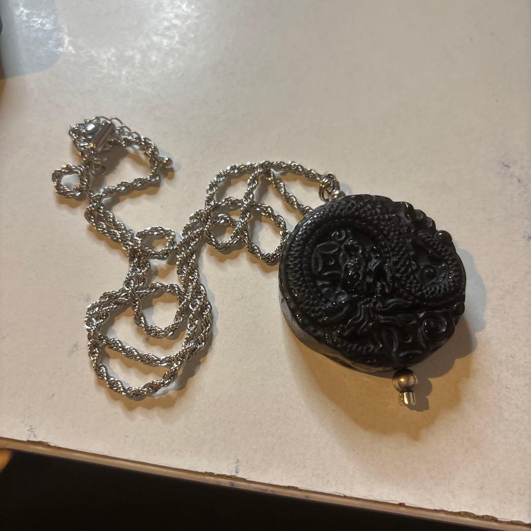 龍のモリオン！ネックレス！すっごいパワー！悪いのを回避してくれるかも！