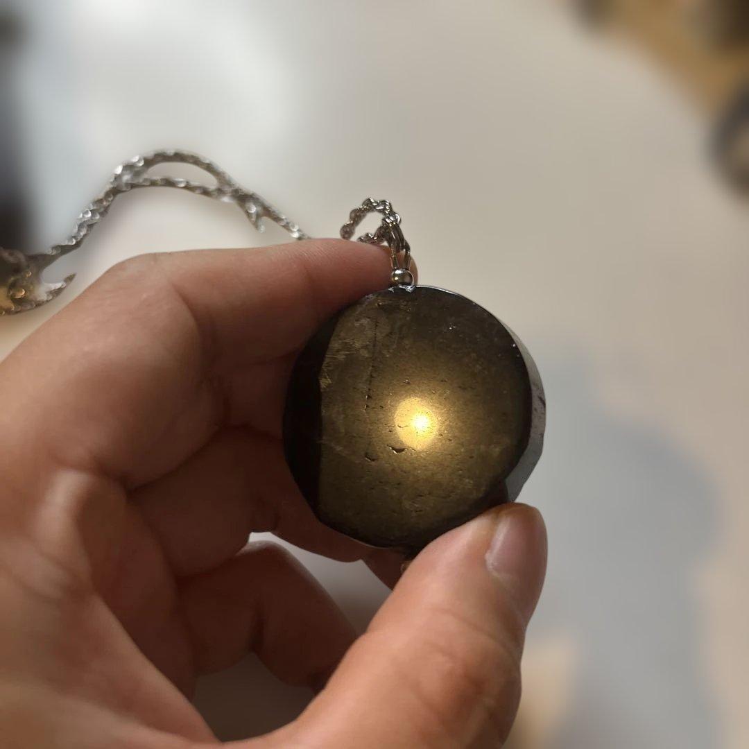 龍のモリオン！ネックレス！すっごいパワー！悪いのを回避してくれるかも！