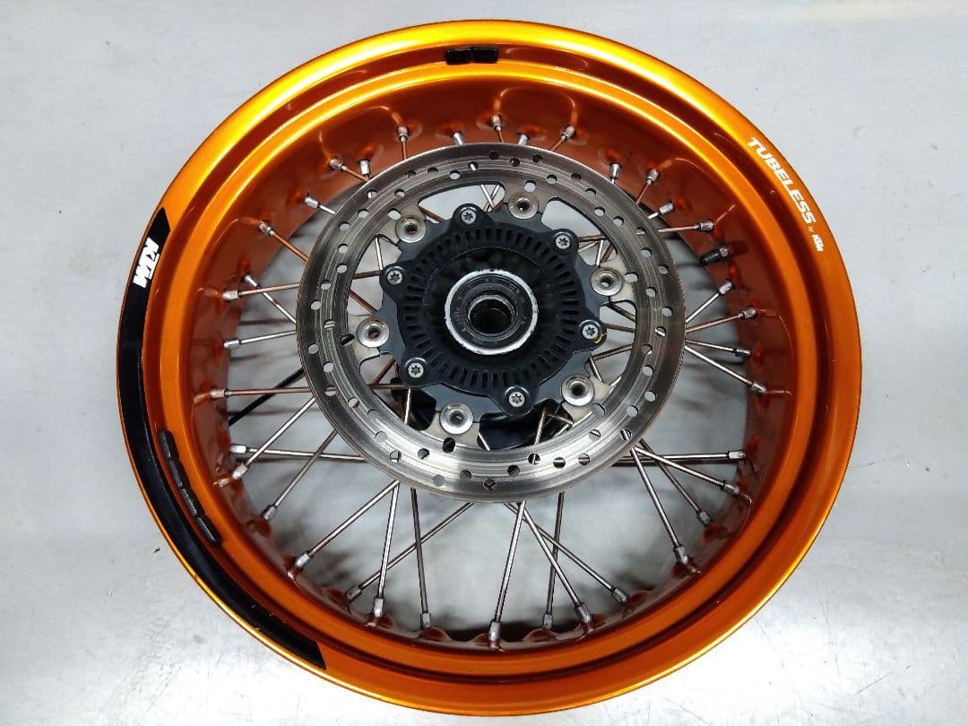 KTM690SMCR用オレンジ チューブレスホイール