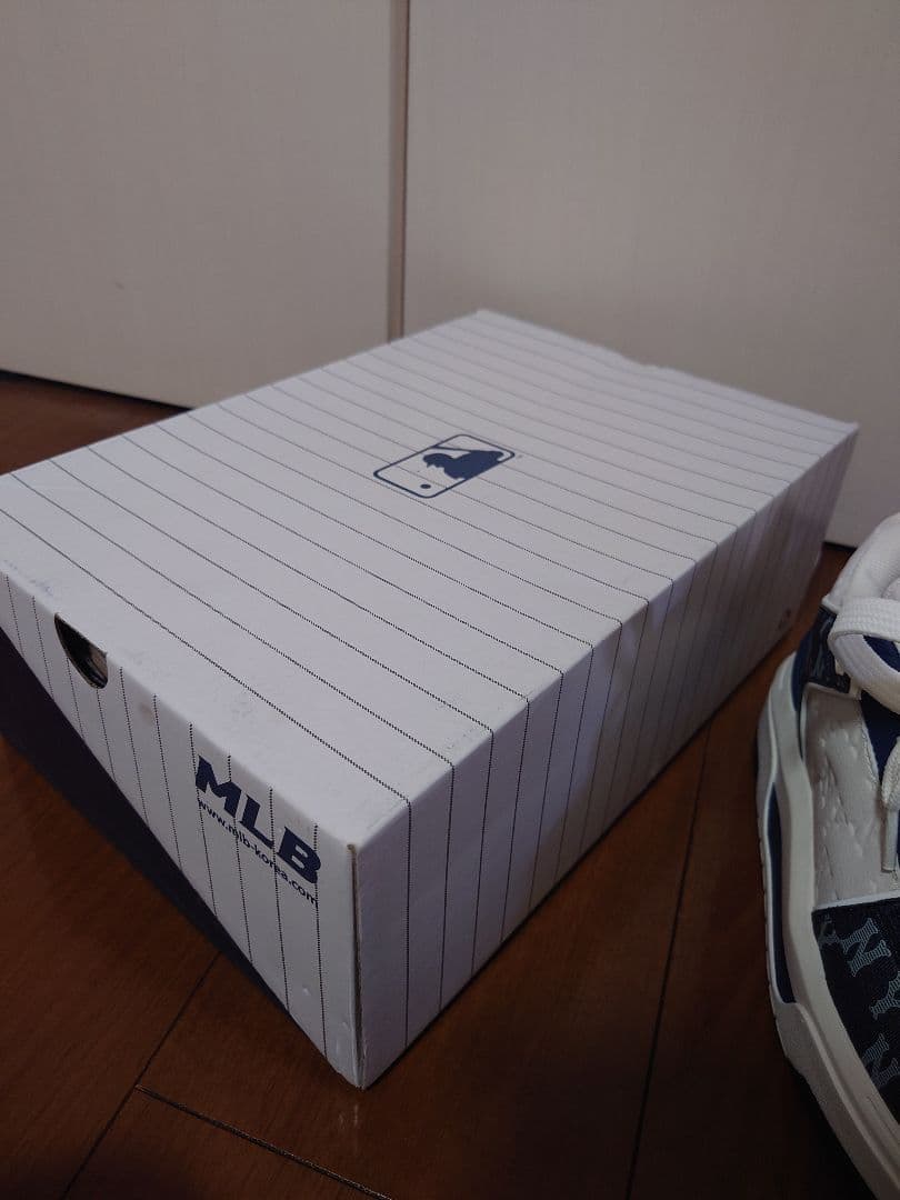 値下げ★MLB ニューヨーク・ヤンキース スニーカー24cm