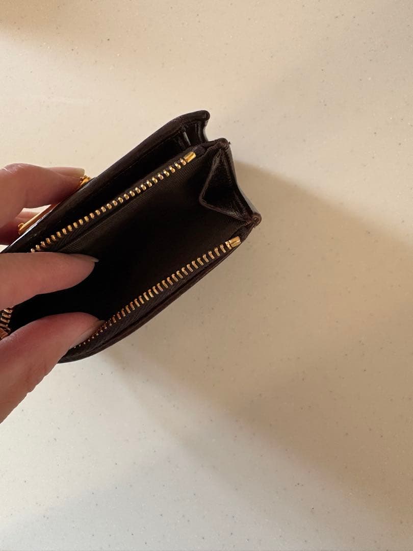 【正規品】PRADA ソフトルックレザー財布　トライアングル　ロゴ