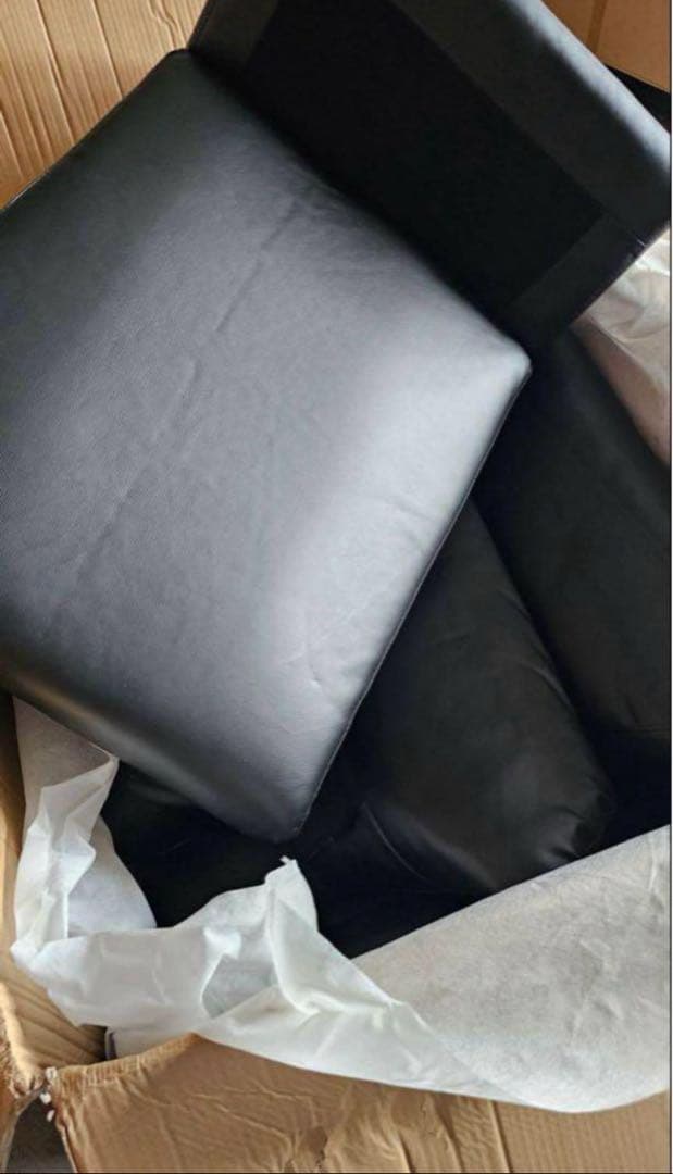 新品未使用　３人掛け　３P　フロアコーナーソファ　ローソファ　ブラックレザー調