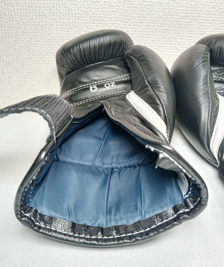 Winning（ウイニング） ボクシンググローブ 8oz ブラック