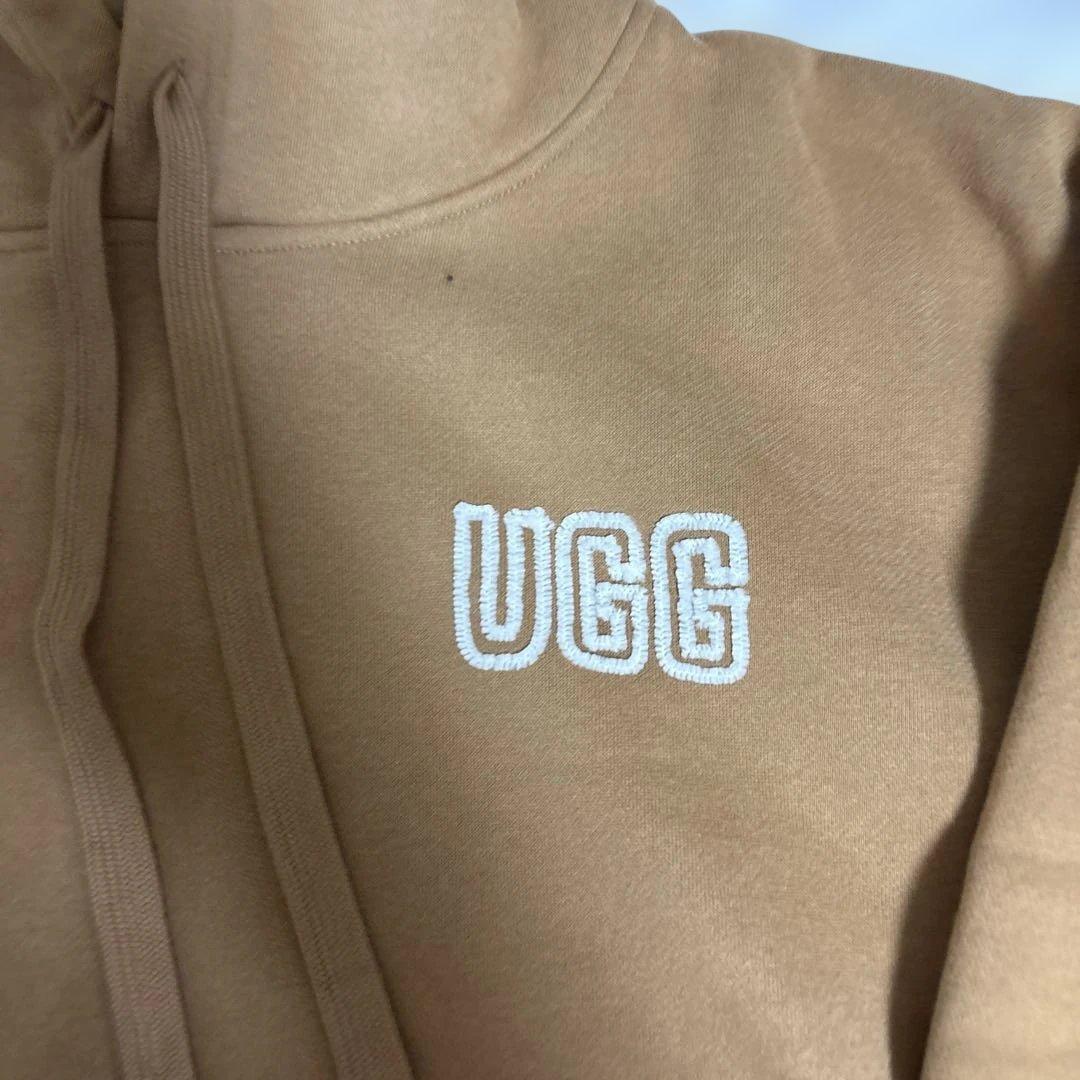 UGG パーカー　キャメル