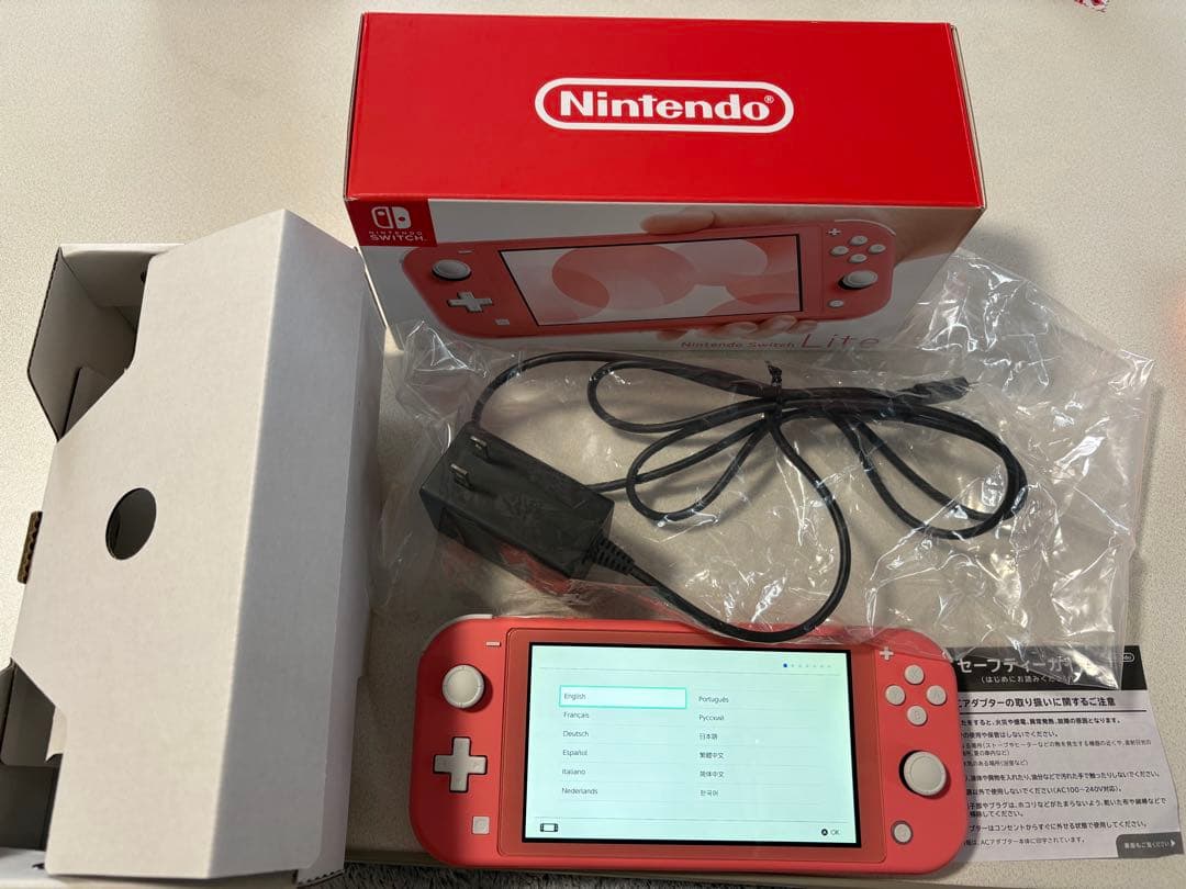 【美品】Nintendo Switch Lite 本体 ACアダプター付き